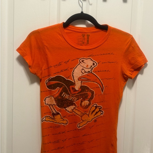 Miami Hurricanes Women’s Tee 🧡💚 - Picture 2 of 3